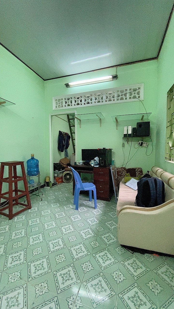 Xe hơi đỗ cổng Nguyễn Phúc chu, 27m2 chỉ 2 tỷ 6, vuông vức - Ảnh 2